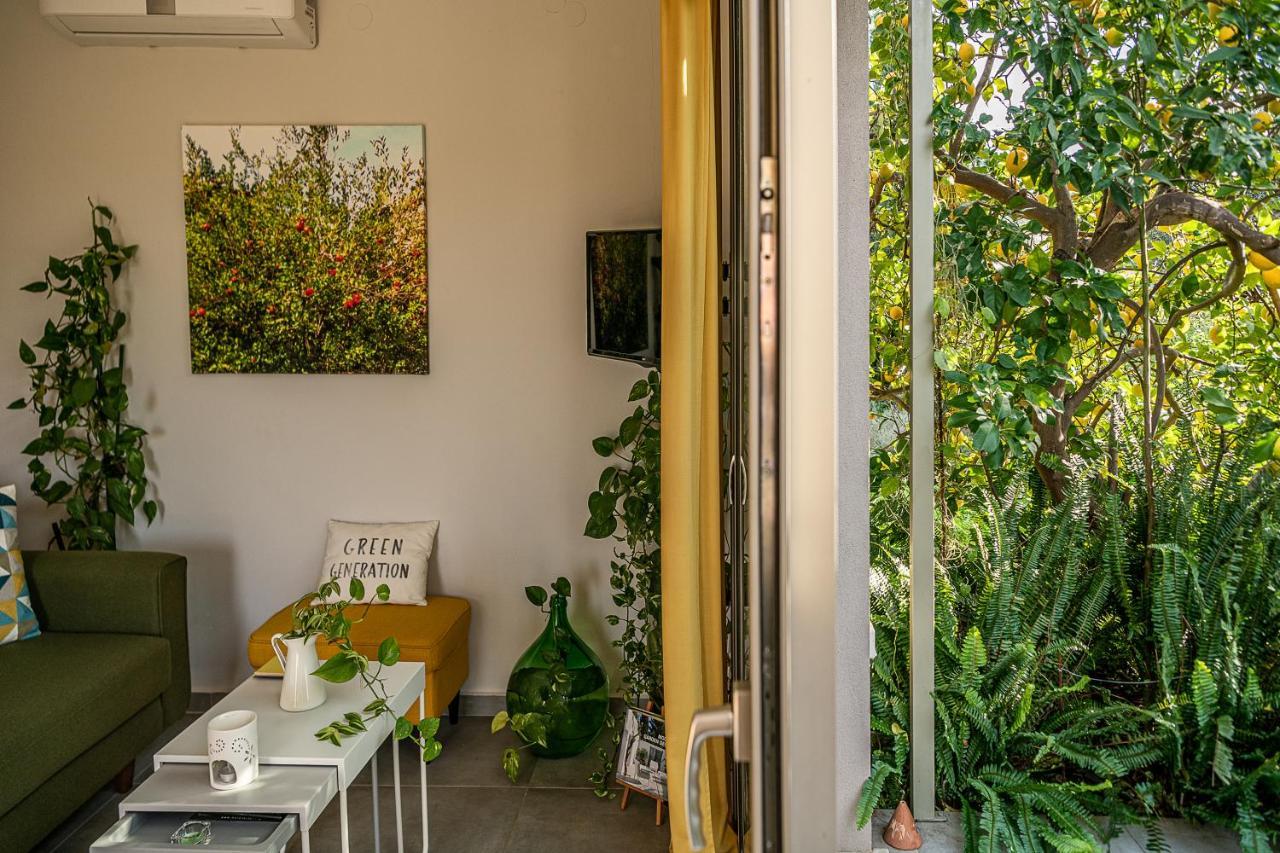 Olive Lemon Biophilic House & Lush Forest Garden Вамос Экстерьер фото
